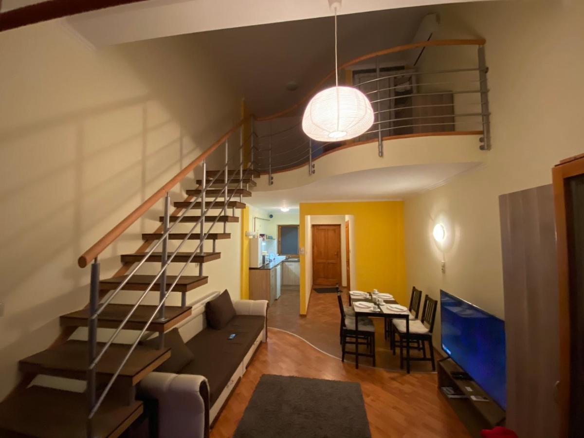 דירות גיולה Mimi Apartman מראה חיצוני תמונה
